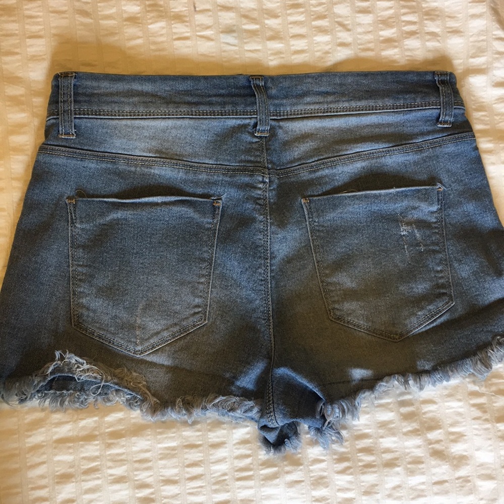 High Rise Cut Off Shorts - Picture 3 of 3